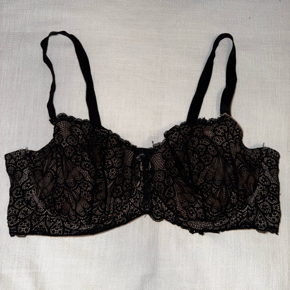 Torrid Unlined Lace Balconette Bra 44D - Picture 1 of 3